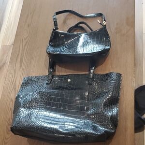 Sleek Black Crocodile-Embossed Shoulder Bag Set